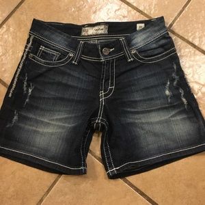 BKE Buckle Denim distressed jean shorts size 29